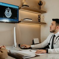 Dr. Bruno Tomioka | Clínica Médica em Palmas PR