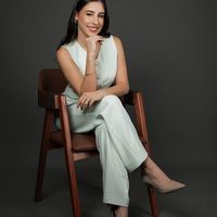 Dra. Bárbara Cristina de Oliveira - Cirurgiã Dentista